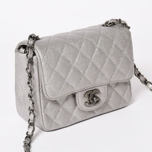 Like new CHANEL Mini Matelasse 17 S Flap S Chain Shoulder Bag No. 24 Coco Mark Caviar Skin Silver Used 4a003649