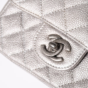 Like new CHANEL Mini Matelasse 17 S Flap S Chain Shoulder Bag No. 24 Coco Mark Caviar Skin Silver Used 4a003649
