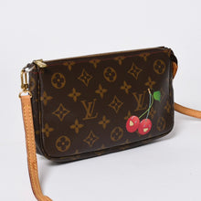 画像をギャラリービューアに読み込む, LOUIS VUITTON ルイヴィトン ポシェット アクセソワール ポーチ ショルダーバッグ モノグラム チェリー M95008 希少 美品 中古 4a005999