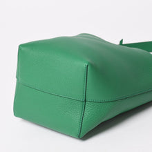Load image into Gallery viewer, 極美品 The Row ザロウ Small N/S Park Tote トートバッグ Small Shoulder Bag ショルダーバッグ グリーン 中古 4a003460