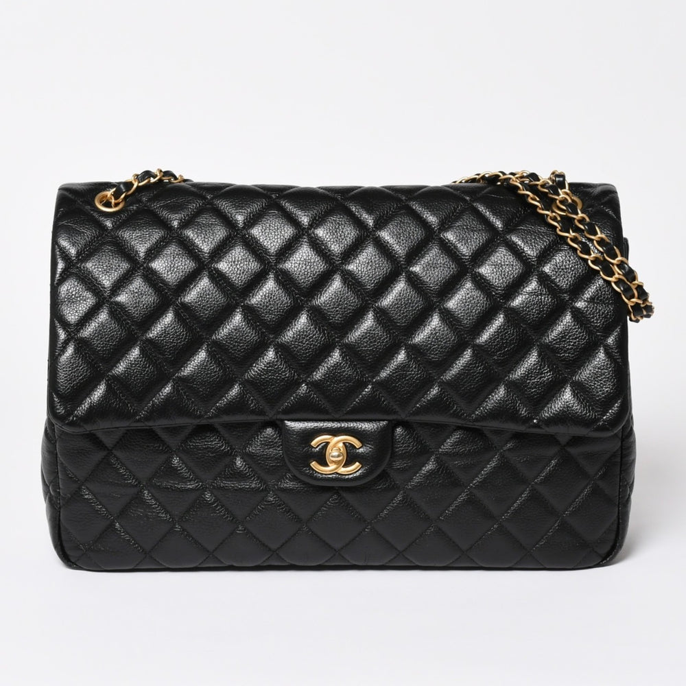 新品同様 2025年 CHANEL シャネル AS4661 ジャンボ マトラッセ デカマトラッセ ショルダーバッグ ブラック 中古 4a003601