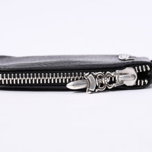 Load image into Gallery viewer, CHROME HEARTS クロムハーツ WALLET ZIP TINY タイニージップウォレット 財布 CHクロスパッチ ダガー レザー シルバー925 美品 中古 4a003785