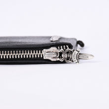 Load image into Gallery viewer, CHROME HEARTS クロムハーツ WALLET ZIP TINY タイニージップウォレット 財布 CHクロスパッチ ダガー レザー シルバー925 美品 中古 4a003785