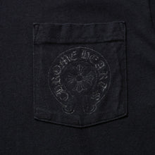 Load image into Gallery viewer, CHROME HEARTS クロムハーツ 半袖ポケットTシャツ グラデーションロゴ CHクロスロゴ ホースシュー ブラック Sサイズ 半袖Tシャツ 美品 中古 4a003778