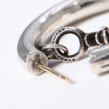 Load image into Gallery viewer, 極美品 CHROME HEARTS クロムハーツ HOOP FAT SML STACK CHCRS CHクロス フープピアス 重量約14.46g シルバー925 片耳用 中古 4a003607