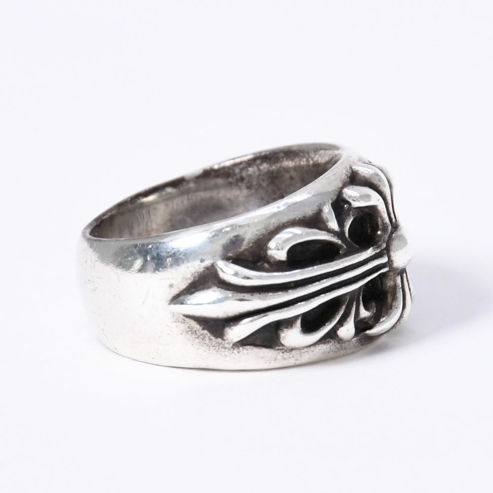 Very good condition CHROME HEARTS FLORAL CROSS ring Weight approx. 18.05g Size 17 Used 4a003775