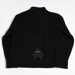 新品未使用 CHROME HEARTS クロムハーツ ハーフジップニットセーター カシミヤ シルバー925 Mサイズ ニット ラムレザー ダガー CHクロスパッチ スクロールラベル 中古 4a003755