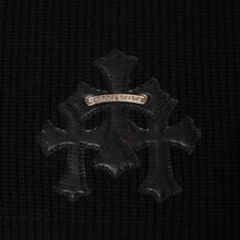 Load image into Gallery viewer, 新品未使用 CHROME HEARTS クロムハーツ ハーフジップニットセーター カシミヤ シルバー925 Mサイズ ニット ラムレザー ダガー CHクロスパッチ スクロールラベル 中古 4a003755