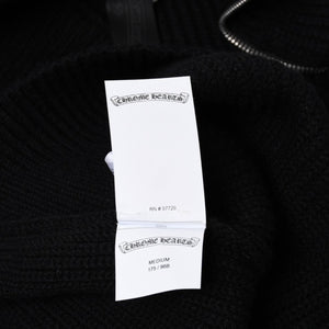 新品未使用 CHROME HEARTS クロムハーツ ハーフジップニットセーター カシミヤ シルバー925 Mサイズ ニット ラムレザー ダガー CHクロスパッチ スクロールラベル 中古 4a003755