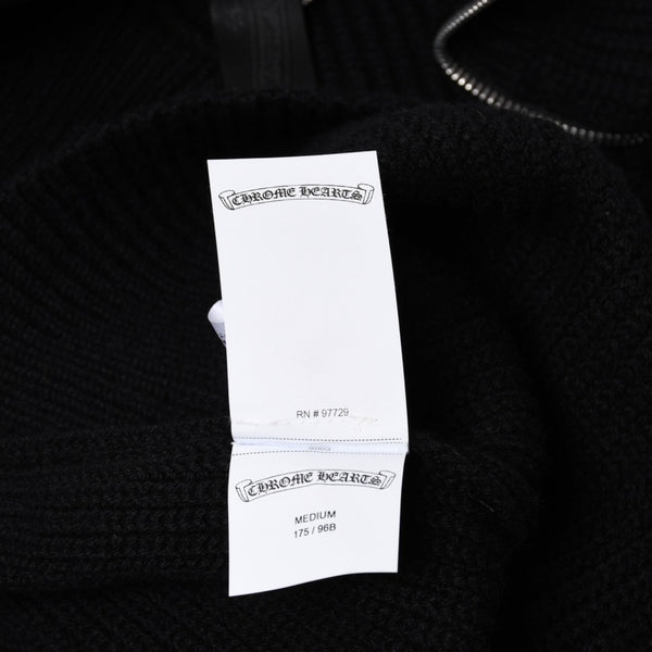 新品未使用 CHROME HEARTS クロムハーツ ハーフジップニットセーター カシミヤ シルバー925 Mサイズ ニット ラムレザー ダガー CHクロスパッチ スクロールラベル 中古 4a003755
