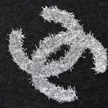 Load image into Gallery viewer, 新品未使用 CHANEL シャネル 22AW カシミヤ ニットカーディガン P72997K10494 サイズ38 ココマーク グリッター チャコール 中古 4a003614