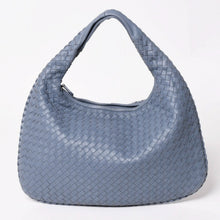 画像をギャラリービューアに読み込む, BOTTEGA VENETA ボッテガヴェネタ イントレチャート ホーボーバッグ ハンドバッグ ブルーグレー ブラックメタル ラムスキン WS25832 美品 中古 4a003450
