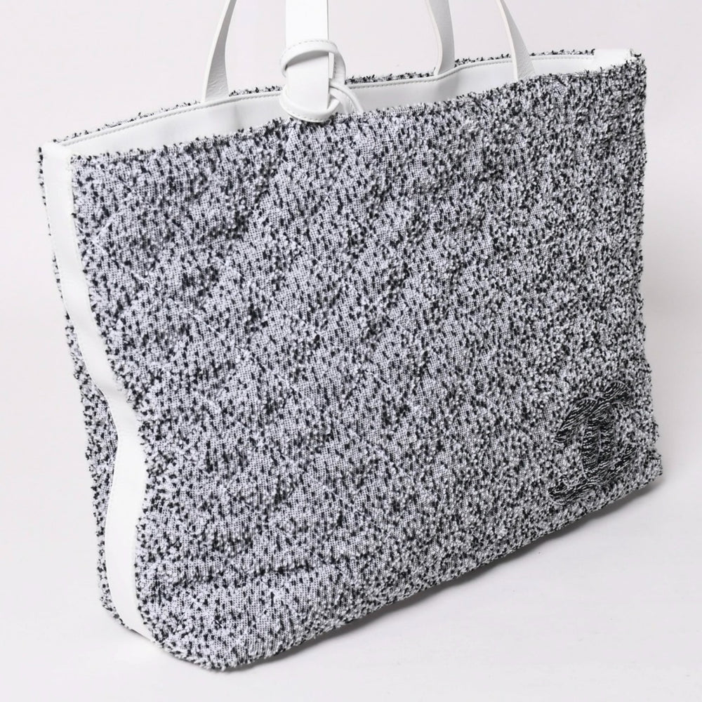 極美品 CHANEL シャネル クルーズコレクション パイル ビーチバッグ テリークロス ココマーク ホワイト グレー トートバッグ A73336 中古 4a003517