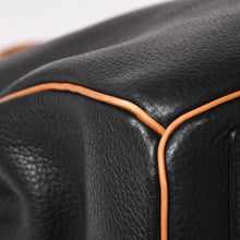 Load image into Gallery viewer, HERMES エルメス オータクロア60 ハンドバッグ ○T刻印 フィヨルド ヴォーシャモニー ブラック ナチュラル ゴールド金具 美品 中古 4a003635