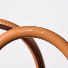 Load image into Gallery viewer, HERMES エルメス オータクロア60 ハンドバッグ ○T刻印 フィヨルド ヴォーシャモニー ブラック ナチュラル ゴールド金具 美品 中古 4a003635