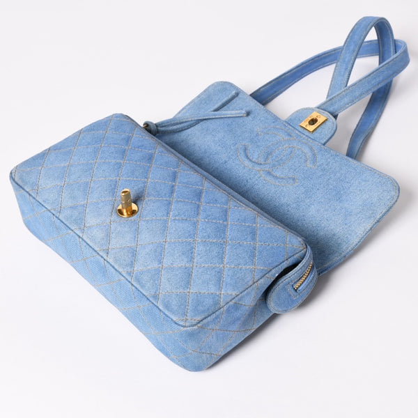 Very Good Condition CHANEL Chanel Matelasse Denim Backpack Rucksack No. 4 Turnlock Indigo Blue Gold Hardware Used 4a003650