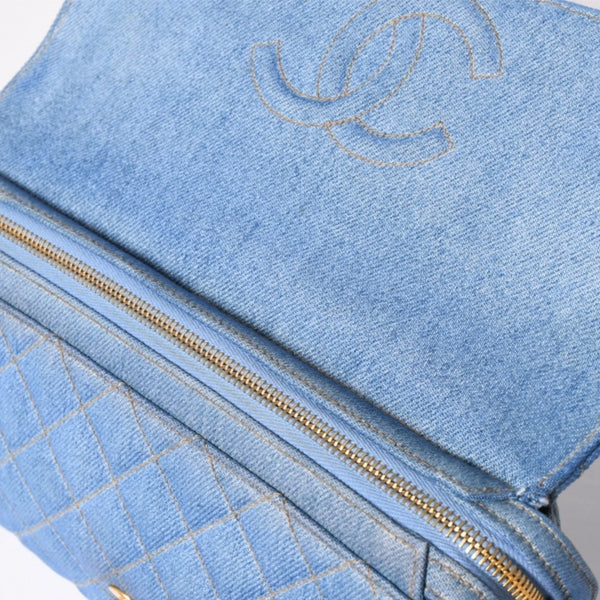 Very Good Condition CHANEL Chanel Matelasse Denim Backpack Rucksack No. 4 Turnlock Indigo Blue Gold Hardware Used 4a003650