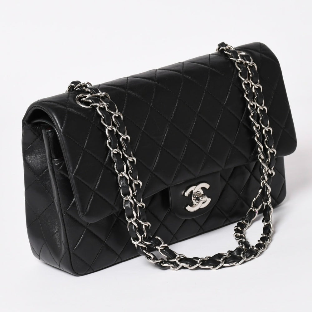 Very good condition CHANEL Chanel Matelasse 25 W flap W chain shoulder bag No. 6 Lambskin Coco mark Black Silver hardware Used 4a003645 6