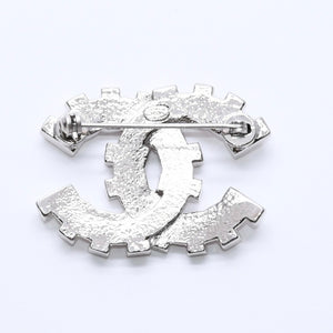 極美品 CHANEL シャネル ココマーク ブローチ 重量約12.89g 06A刻印 メタル シルバー クリア ラインストーン 中古 4a003148