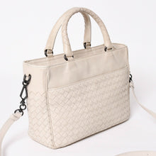 Load image into Gallery viewer, BOTTEGA VENETA ボッテガ ヴェネタ イントレチャート 2WAY バッグ ショルダーバッグ ハンドバッグ オフホワイト ブラック金具 4a003701