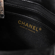 画像をギャラリービューアに読み込む, 新品同様 CHANEL シャネル ミニマトラッセ17 Sフラップ Sチェーンショルダーバッグ 18番台 ココマーク ラムスキン ブラック 中古 4a003658