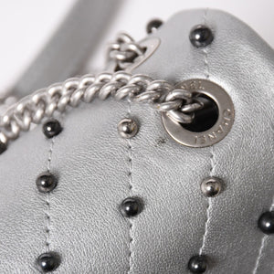 CHANEL シャネル シェブロン スタッド ウォーズ チェーンショルダーバッグ 24番台 ココマーク カーフスキン シルバー金具 美品 中古 4a003691