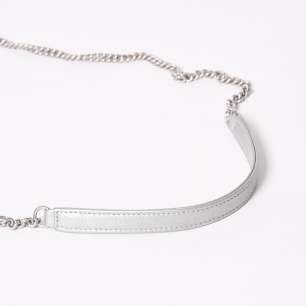 CHANEL シャネル シェブロン スタッド ウォーズ チェーンショルダーバッグ 24番台 ココマーク カーフスキン シルバー金具 美品 中古 4a003691