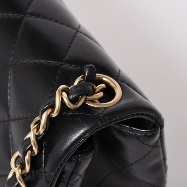 Like new CHANEL Mini Matelasse 17 S Flap S Chain Shoulder Bag 18th Series Coco Mark Lambskin Black Used 4a003658