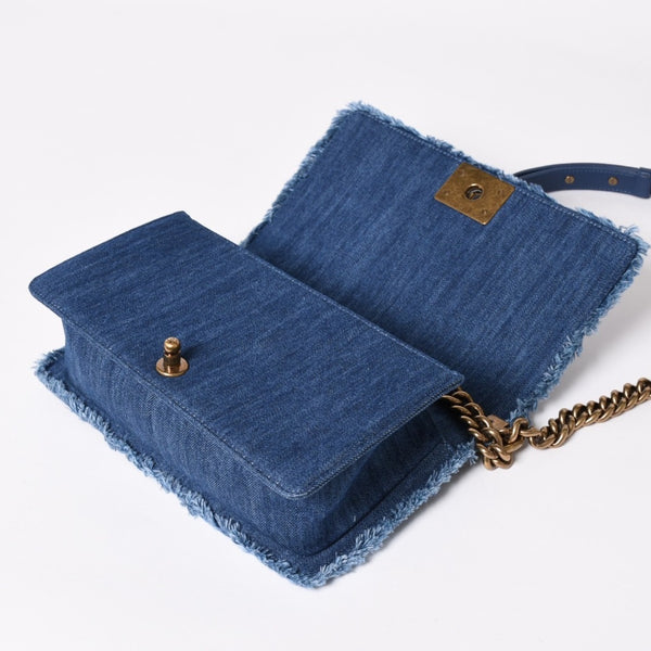 CHANEL Boy Chanel Patchwork Denim Chain Shoulder Bag No. 21 A92867 Indigo Blue Coco Mark Gold Hardware Good Condition Used 4a003660