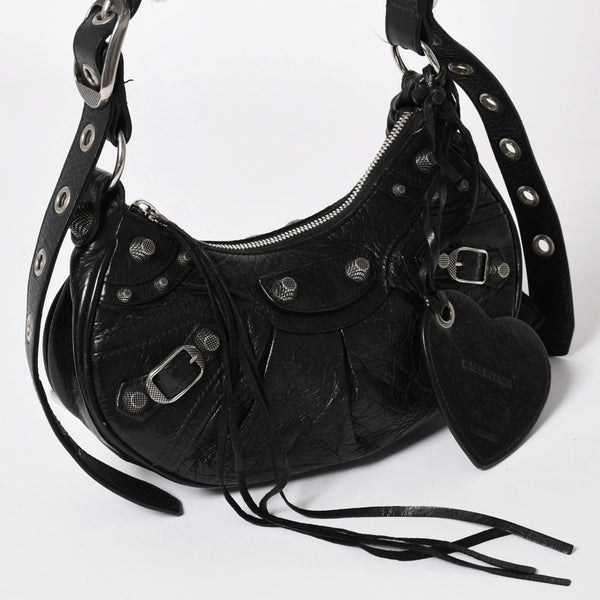 Very good condition BALENCIAGA Balenciaga shoulder bag Le cagole black 671309 used 4a003814