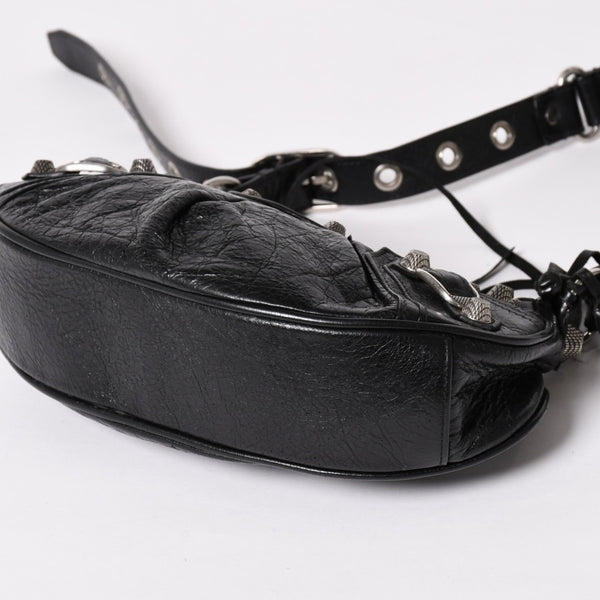 Very good condition BALENCIAGA Balenciaga shoulder bag Le cagole black 671309 used 4a003814