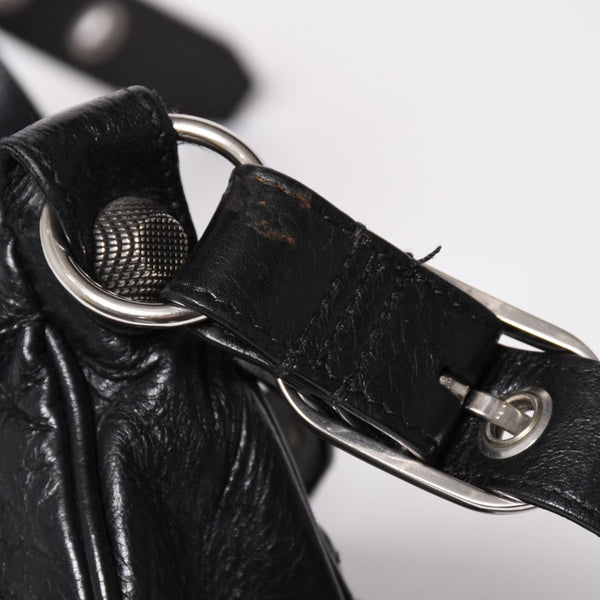 Very good condition BALENCIAGA Balenciaga shoulder bag Le cagole black 671309 used 4a003814