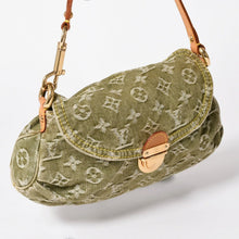 Load image into Gallery viewer, 極美品 LOUIS VUITTON ルイヴィトン ミニ プリーティ ワンショルダーバッグ M95217 モノグラム デニム カーキ ゴールド金具 中古 4a003584