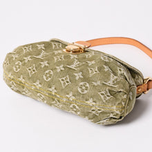 Load image into Gallery viewer, 極美品 LOUIS VUITTON ルイヴィトン ミニ プリーティ ワンショルダーバッグ M95217 モノグラム デニム カーキ ゴールド金具 中古 4a003584
