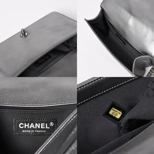 Very Good Condition CHANEL Boy Chanel Chain Shoulder Bag No. 20 Tweed Leather Silver Hardware Used 4a003664