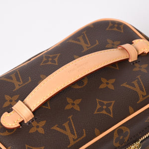 New and unused LOUIS VUITTON Nice Mini Vanity Bag M44495 Cosmetic Pouch Cosmetic Pouch Monogram Canvas Brown Gold Hardware Used 4a003655