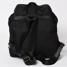 Load image into Gallery viewer, 極美品 PRADA プラダ リュック ショルダーバッグ ナイロン シルバー金具 三角ロゴ サフィアーノ 中古 4a003693