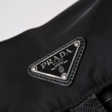 Load image into Gallery viewer, 極美品 PRADA プラダ リュック ショルダーバッグ ナイロン シルバー金具 三角ロゴ サフィアーノ 中古 4a003693