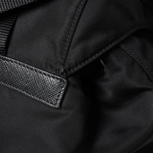Load image into Gallery viewer, 極美品 PRADA プラダ リュック ショルダーバッグ ナイロン シルバー金具 三角ロゴ サフィアーノ 中古 4a003693