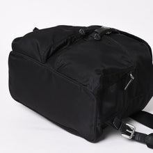Load image into Gallery viewer, 極美品 PRADA プラダ リュック ショルダーバッグ ナイロン シルバー金具 三角ロゴ サフィアーノ 中古 4a003693