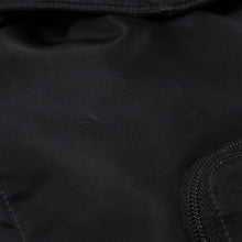 Load image into Gallery viewer, 極美品 PRADA プラダ リュック ショルダーバッグ ナイロン シルバー金具 三角ロゴ サフィアーノ 中古 4a003693