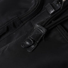 Load image into Gallery viewer, 極美品 PRADA プラダ リュック ショルダーバッグ ナイロン シルバー金具 三角ロゴ サフィアーノ 中古 4a003693