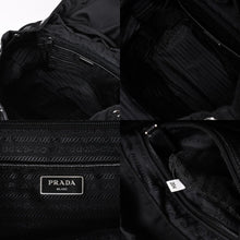 Load image into Gallery viewer, 極美品 PRADA プラダ リュック ショルダーバッグ ナイロン シルバー金具 三角ロゴ サフィアーノ 中古 4a003693