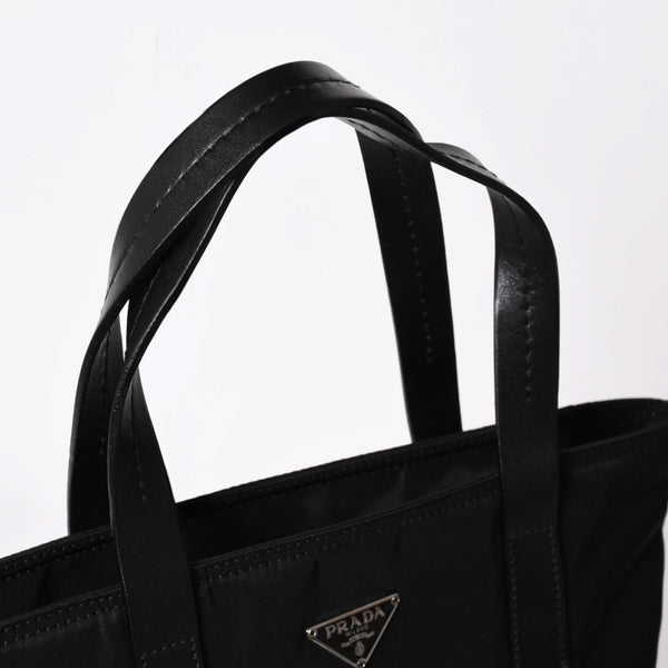 Very Good Condition PRADA Re-Nylon Mini Tote Bag BN0332 Tesuto Nylon Leather Black Triangle Logo Plate 31 Size Used 4a003666