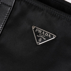 Very Good Condition PRADA Re-Nylon Mini Tote Bag BN0332 Tesuto Nylon Leather Black Triangle Logo Plate 31 Size Used 4a003666