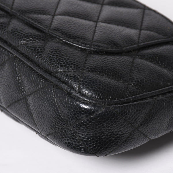 極美品 CHANEL シャネル チェーンショルダーバッグ マトラッセ キャビアスキン ココマーク ブラック ショルダーポーチ 7番台 A22476 中古 4a003712