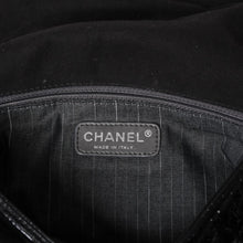 画像をギャラリービューアに読み込む, CHANEL シャネル チェーンショルダーバッグ 12番台 パテントレザー ブラック シルバー金具 良品 中古 4a003668