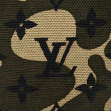 Load image into Gallery viewer, 極美品 LOUIS VUITTON ルイヴィトン トレイ モノグラモフラージュ モノグラム トートバッグ 村上隆 限定 迷彩柄 M95783 中古 4a003582