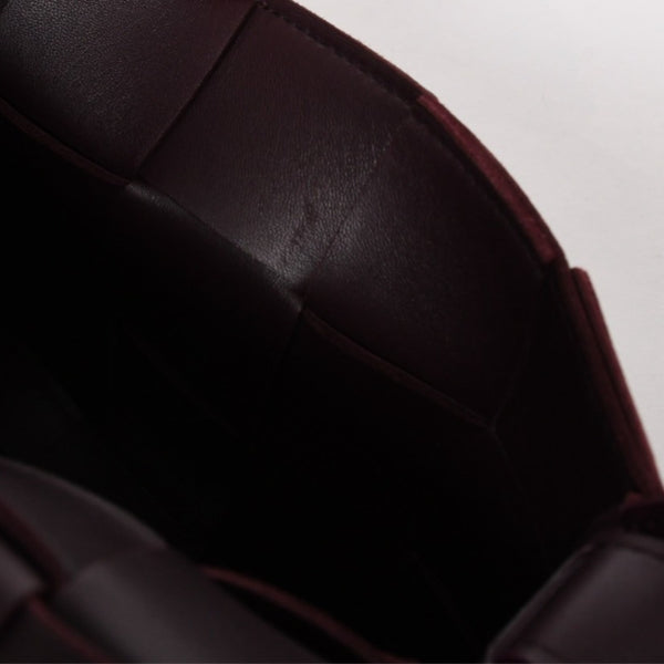 Very Good Condition BOTTEGA VENETA Bottega Veneta Burgundy Wine Red Cassette Shoulder Bag B09382148Q Used 4a003689
