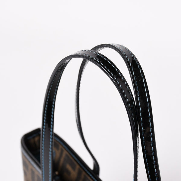 極美品 FENDI フェンディ ハンドバッグ 8BH223 CR2 ズッカ柄 ブラウン キャンバス エナメル ブラウン ゴールド金具 中古 4a003677